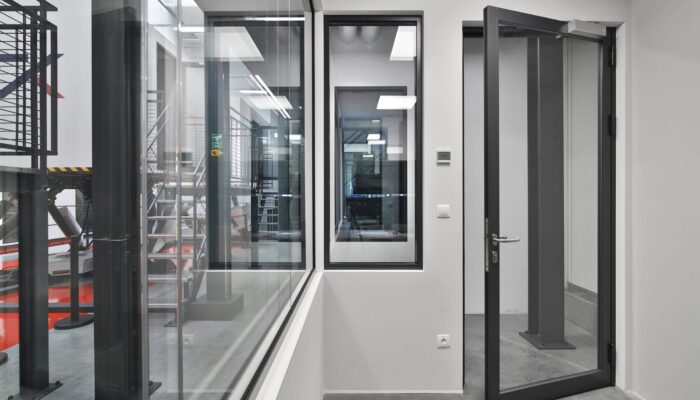 Sciany-szklane-ESPES-_fot_Sprzedom-5-scaled-700x400